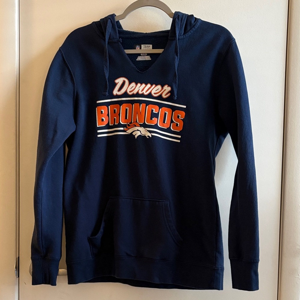 NFL Team Apparel Woman’s V Neck Denver Broncos Navy Hoodie SZ M